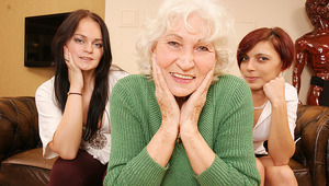 Three old and young lesbians have great sex